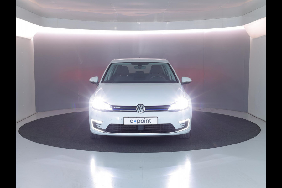 Volkswagen e-Golf E-DITION 136pk | Navi| Parksensors| LM-velgen| LED