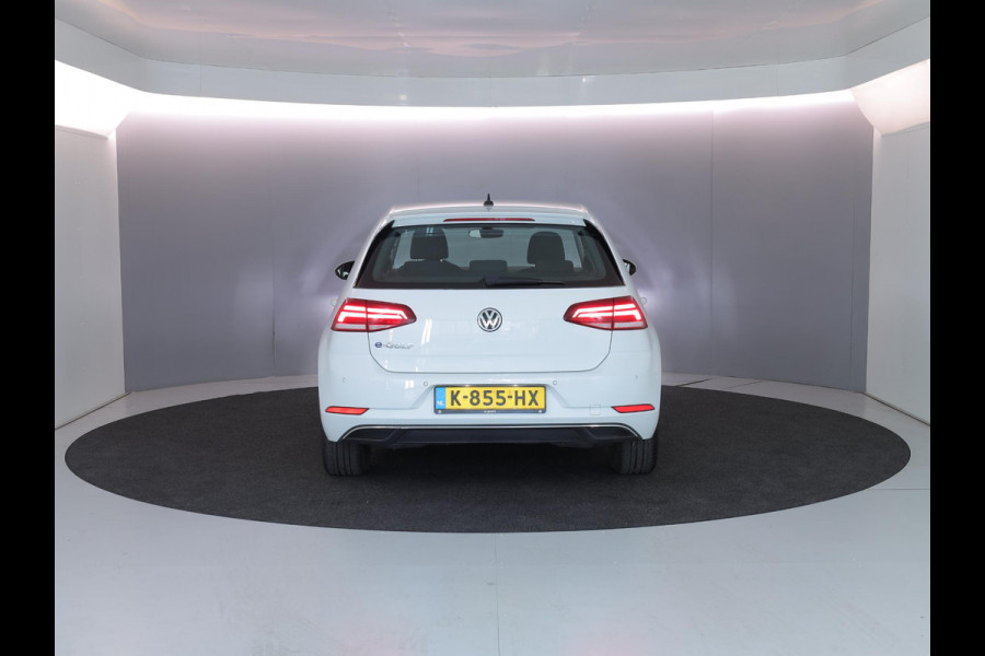 Volkswagen e-Golf E-DITION 136pk | Navi| Parksensors| LM-velgen| LED