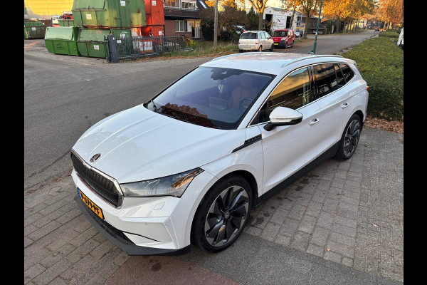 Škoda ENYAQ iV 80 KwH SOH 94% trekhaak Drive sport plus warmtepomp lederen bekleding wit metallic 21 inch lichtmetalen velgen