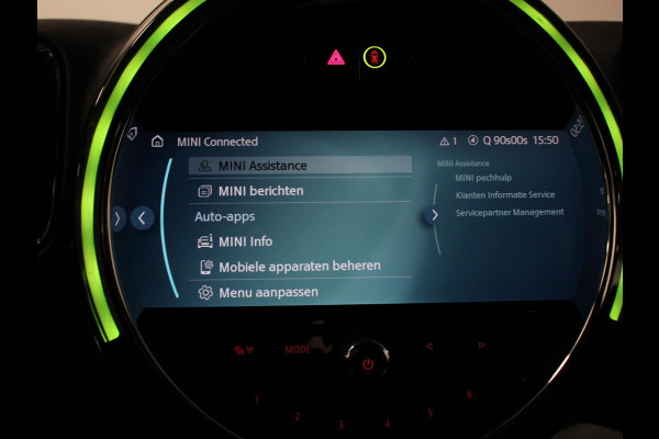 MINI Countryman PHEV 2.0 Cooper S E ALL4 Classic | Navigatie | Parkeersensoren achter | Achteruitrij camera | Cruise Control | Airco | 17” Lichtmetalen Velgen | Dakrails | Verwarmde voorstoelen | LED