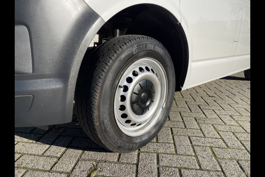Volkswagen Transporter 2.0 TDI 102pk L1H1 Comfortline / vaste prijs rijklaar € 16.950 ex btw / lease vanaf € / euro 6 / bpm vrij / ingerichte laadruimte / imperial / bijrijdersbank / trekhaak / airco / cruise !