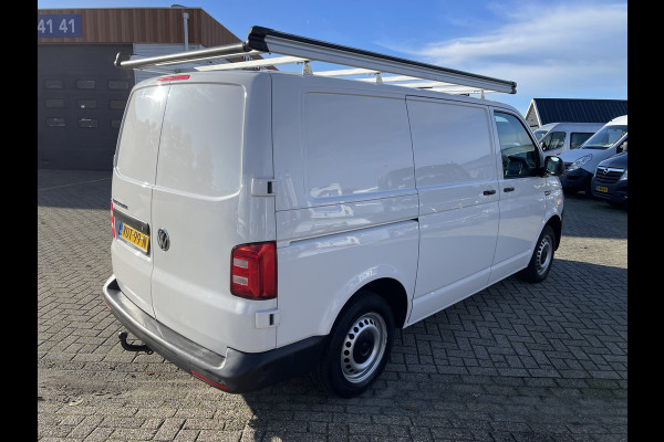 Volkswagen Transporter 2.0 TDI 102pk L1H1 Comfortline / vaste prijs rijklaar € 16.950 ex btw / lease vanaf € / euro 6 / bpm vrij / ingerichte laadruimte / imperial / bijrijdersbank / trekhaak / airco / cruise !