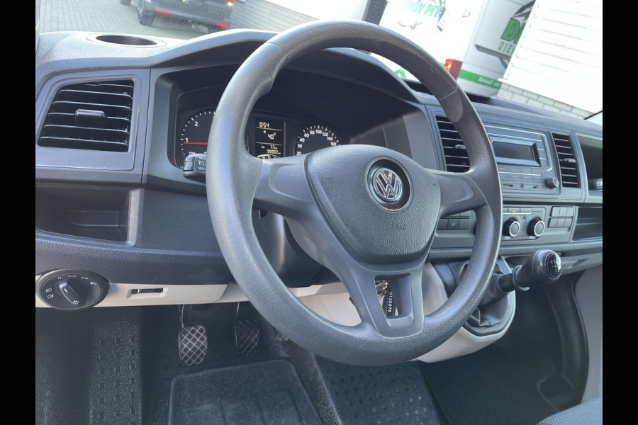 Volkswagen Transporter 2.0 TDI 102pk L1H1 Comfortline / vaste prijs rijklaar € 16.950 ex btw / lease vanaf € / euro 6 / bpm vrij / ingerichte laadruimte / imperial / bijrijdersbank / trekhaak / airco / cruise !