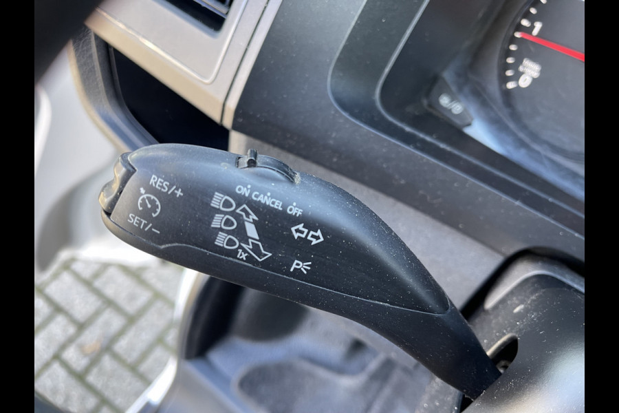 Volkswagen Transporter 2.0 TDI 102pk L1H1 Comfortline / vaste prijs rijklaar € 16.950 ex btw / lease vanaf € / euro 6 / bpm vrij / ingerichte laadruimte / imperial / bijrijdersbank / trekhaak / airco / cruise !