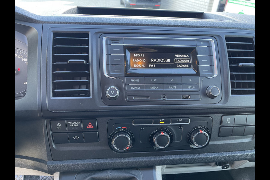 Volkswagen Transporter 2.0 TDI 102pk L1H1 Comfortline / vaste prijs rijklaar € 16.950 ex btw / lease vanaf € / euro 6 / bpm vrij / ingerichte laadruimte / imperial / bijrijdersbank / trekhaak / airco / cruise !