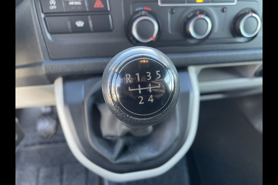 Volkswagen Transporter 2.0 TDI 102pk L1H1 Comfortline / vaste prijs rijklaar € 16.950 ex btw / lease vanaf € / euro 6 / bpm vrij / ingerichte laadruimte / imperial / bijrijdersbank / trekhaak / airco / cruise !