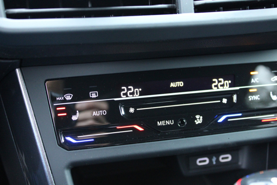 Volkswagen Polo 2.0 TSI GTI TSI 210PK DSG GTI-SPORT LED/CARPLAY/PDC