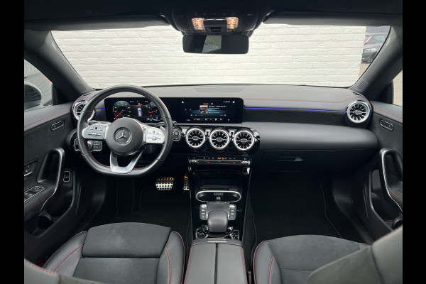 Mercedes-Benz CLA-Klasse Shooting Brake 180 AMG | Night | Sfeerverlichting | Pano | Camera