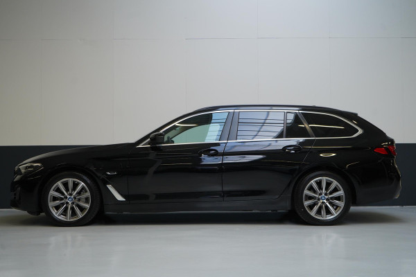 BMW 5 Serie Touring 530e Business Edition Plus | Trekhaak | Stuurverwachting | Adaptive cruise | Navigatie