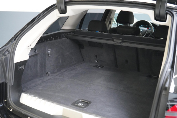 BMW 5 Serie Touring 530e Business Edition Plus | Trekhaak | Stuurverwachting | Adaptive cruise | Navigatie