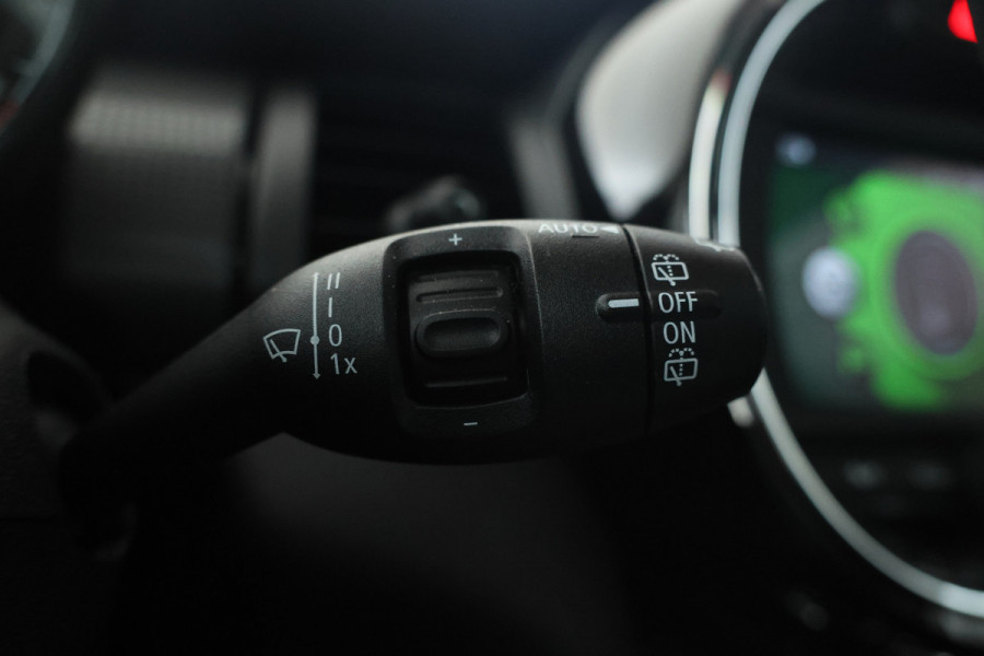 MINI Mini 1.5 Cooper Business Edition Automaat, Navigatie, Leer, Panorama,