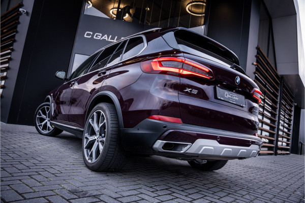 BMW X5 xDrive45e High Executive - Origineel NL | Elek. Trekhaak | Memory | Luchtvering | Stoelverwarming