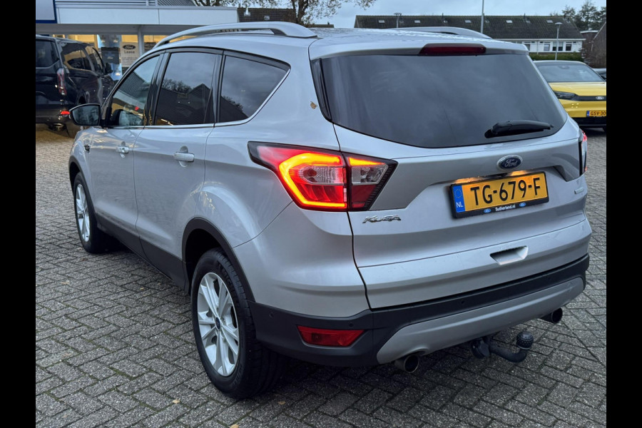 Ford Kuga 1.5 EcoBoost Titanium 150pk Trekhaak | Xenon Koplampen | Dodehoeksensoren | Achteruitrijcamera | Stoelverwarming