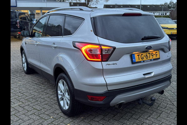 Ford Kuga 1.5 EcoBoost Titanium 150pk Trekhaak | Xenon Koplampen | Dodehoeksensoren | Achteruitrijcamera | Stoelverwarming