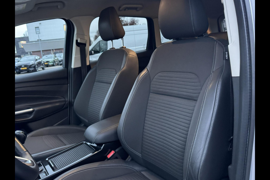 Ford Kuga 1.5 EcoBoost Titanium 150pk Trekhaak | Xenon Koplampen | Dodehoeksensoren | Achteruitrijcamera | Stoelverwarming