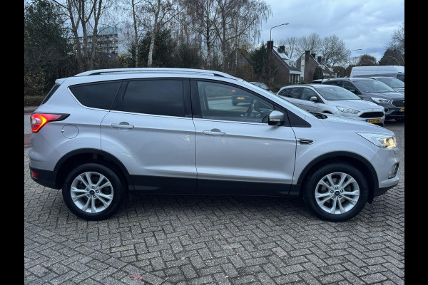 Ford Kuga 1.5 EcoBoost Titanium 150pk Trekhaak | Xenon Koplampen | Dodehoeksensoren | Achteruitrijcamera | Stoelverwarming