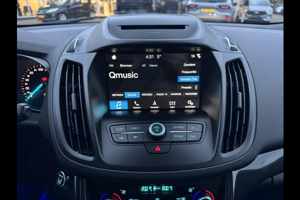 Ford Kuga 1.5 EcoBoost Titanium 150pk Trekhaak | Xenon Koplampen | Dodehoeksensoren | Achteruitrijcamera | Stoelverwarming