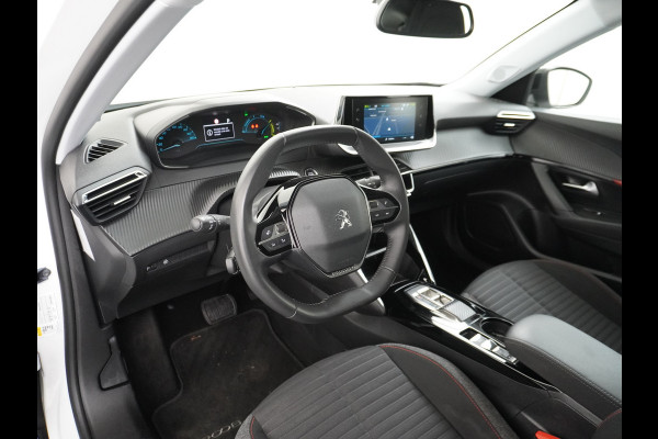 Peugeot e-2008 EV Active Pack 50kWh Navi Ecc Apple Carplay Android Auto Cruise Control Keyless DAB+ Bluetooth Led Connected services Verkeersbord detectie 1e Eigenaar Origineel Nederlandse Auto