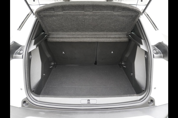 Peugeot e-2008 EV Active Pack 50kWh Navi Ecc Apple Carplay Android Auto Cruise Control Keyless DAB+ Bluetooth Led Connected services Verkeersbord detectie 1e Eigenaar Origineel Nederlandse Auto