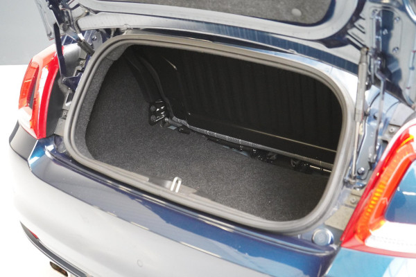 Fiat 500C 1.2 Lounge | Climate control | Parkeersensoren | Audio | Cruise control