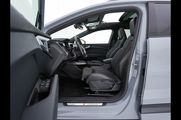 Audi Q4 e-tron 40 Launch edition S Competition 77 kWh [ 3-Fase ] {SOH-90%} (INCL.BTW) *HEAT-PUMP | PANO | HEAD-UP | LEATHER-FABRIC | MATRIX-LED | SONOS-SOUND | ADAPTIVE-CRUISE | HEATED-SPORTSEATS | AMBIENT-LIGHT | DIGI-COCKPIT | CAMERA | KEYLESS | DAB+ | NAVI-FULLMA