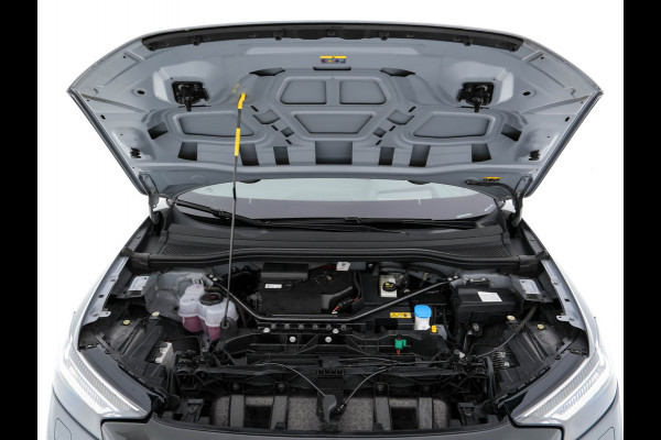 Audi Q4 e-tron 40 Launch edition S Competition 77 kWh [ 3-Fase ] {SOH-90%} (INCL.BTW) *HEAT-PUMP | PANO | HEAD-UP | LEATHER-FABRIC | MATRIX-LED | SONOS-SOUND | ADAPTIVE-CRUISE | HEATED-SPORTSEATS | AMBIENT-LIGHT | DIGI-COCKPIT | CAMERA | KEYLESS | DAB+ | NAVI-FULLMA