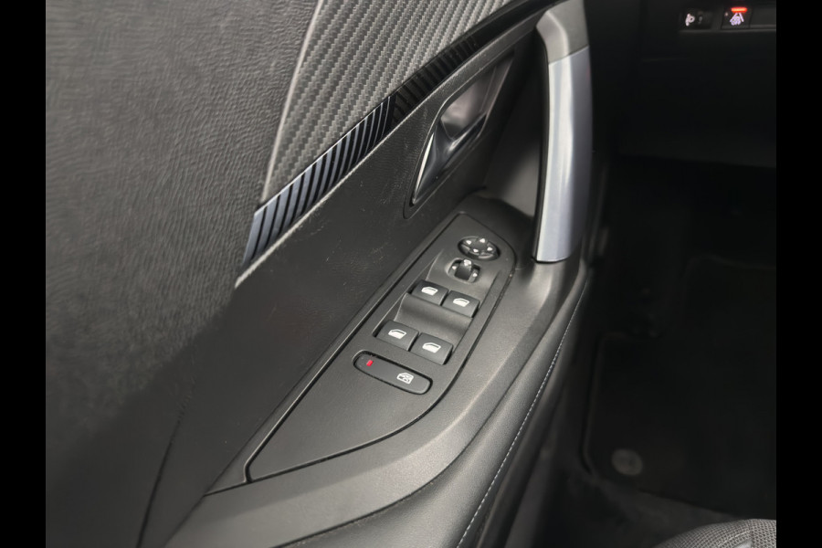 Peugeot e-2008 EV Allure 50 kWh [ 3-Fase ] {SOH-84%} (INCL.BTW) *PANO | LEATHER-FABRIC | FULL-LED | SPORT-SEATS | DIGI-COCKPIT | CAMERA | KEYLESS | PRIVACY-GLASS | NAVI-FULLMAP | ECC | PDC | CRUISE | 17''ALU*