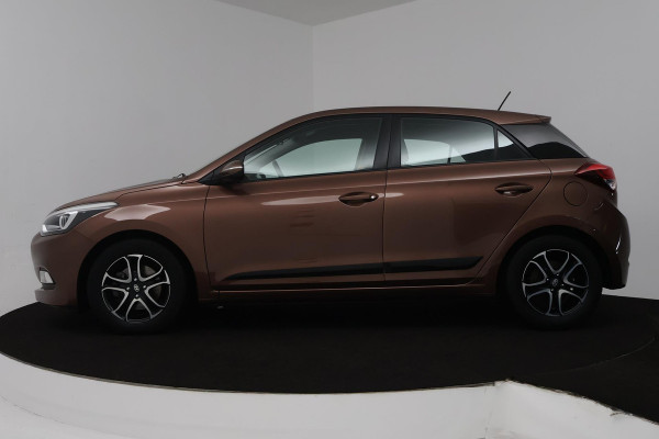 Hyundai i20 1.0 T-GDI Comfort (TREKHAAK, ACHTERUITRIJCAMERA, LANE-ASSIST, PARKEERSENSOREN, CRUISE CONTROL)