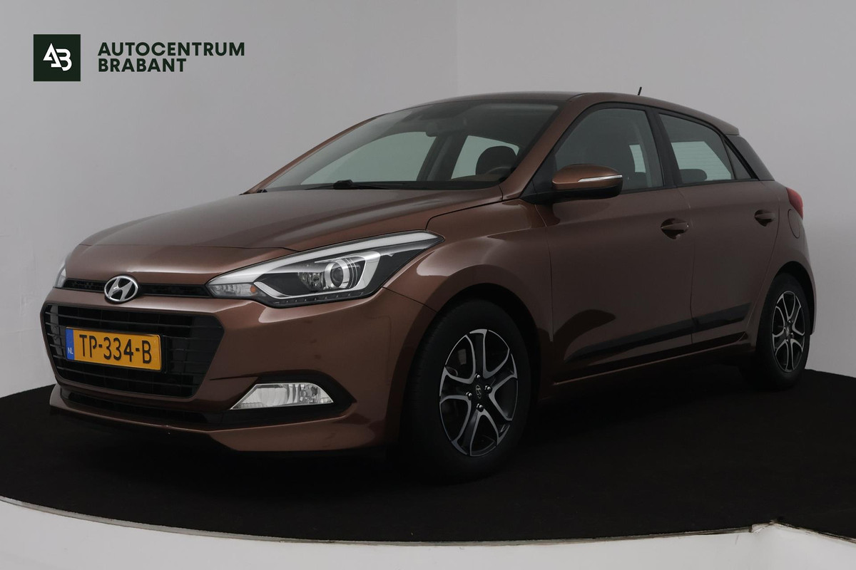 Hyundai i20 1.0 T-GDI Comfort (TREKHAAK, ACHTERUITRIJCAMERA, LANE-ASSIST, PARKEERSENSOREN, CRUISE CONTROL)