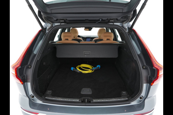 Volvo XC60 2.0 Recharge T8 AWD Inscription (INCL.BTW) *PANO | HEAD-UP |  LUXURY-LEATHER | FULL-LED | MEMORY-PACK | HARMAN/KARDON | HEATED-COMFORTSEATS | LANE-ASSIST | BLIND-SPOT | DAB+ | NAVI-FULLMAP | DIGI-COCKPIT | 19''ALU | TOWBAR*