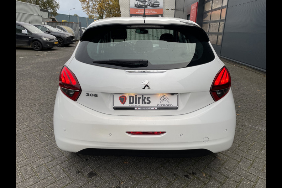 Peugeot 208 82pk Allure (Camera - Automatische Airco - Apple Carplay - Navigatie - Parkeersensoren - Lichtmetalen velgen incl 4S)