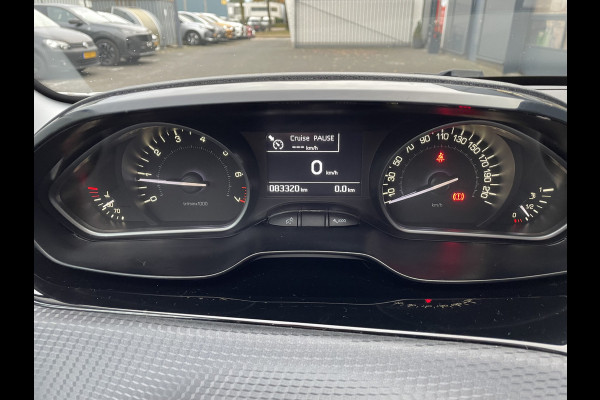 Peugeot 208 82pk Allure (Camera - Automatische Airco - Apple Carplay - Navigatie - Parkeersensoren - Lichtmetalen velgen incl 4S)