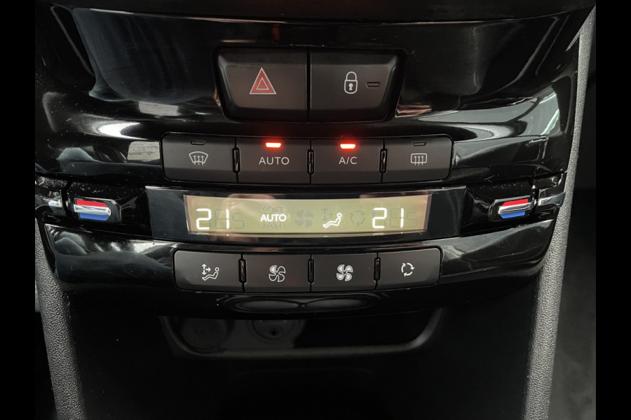 Peugeot 208 82pk Allure (Camera - Automatische Airco - Apple Carplay - Navigatie - Parkeersensoren - Lichtmetalen velgen incl 4S)