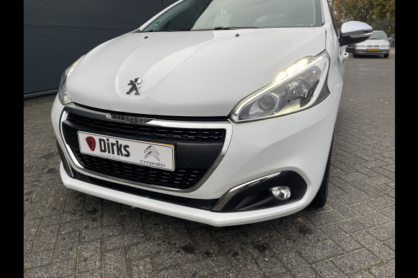 Peugeot 208 82pk Allure (Camera - Automatische Airco - Apple Carplay - Navigatie - Parkeersensoren - Lichtmetalen velgen incl 4S)