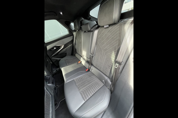 Peugeot 3008 136pk Hybrid GT First Edition (Elektrische Klep - Stoel-/- stuurverwarming - Adaptieve Cruise Controle - Camera - Keyless Entry