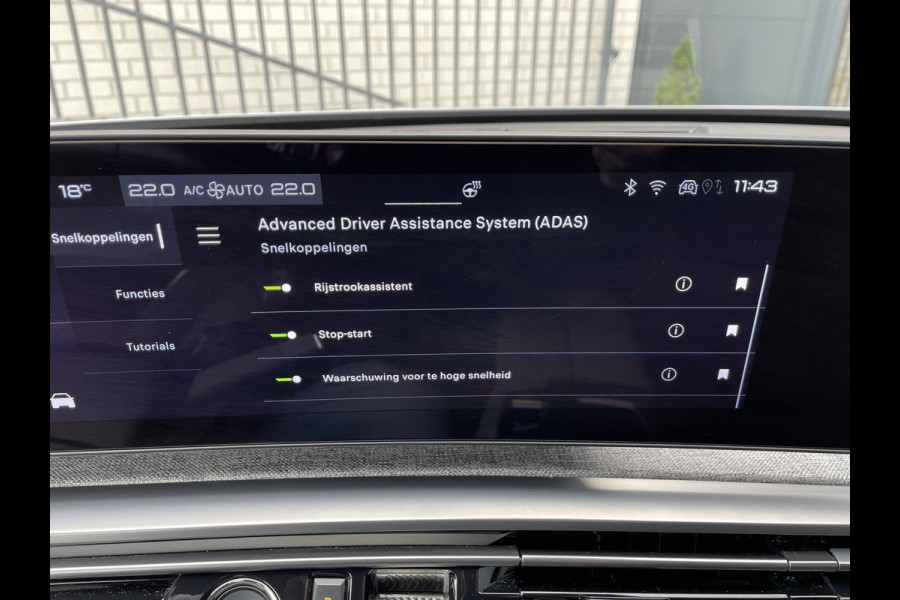 Peugeot 3008 136pk Hybrid GT First Edition (Elektrische Klep - Stoel-/- stuurverwarming - Adaptieve Cruise Controle - Camera - Keyless Entry