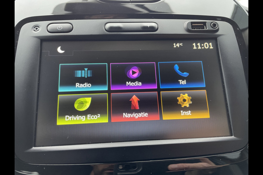 Renault Captur 130pk Intens (Trekhaak - Camera - Parkeersensoren V+A - LED - Keyless Entry - Stoelverwarming - Automatische Airco - Navigatie)