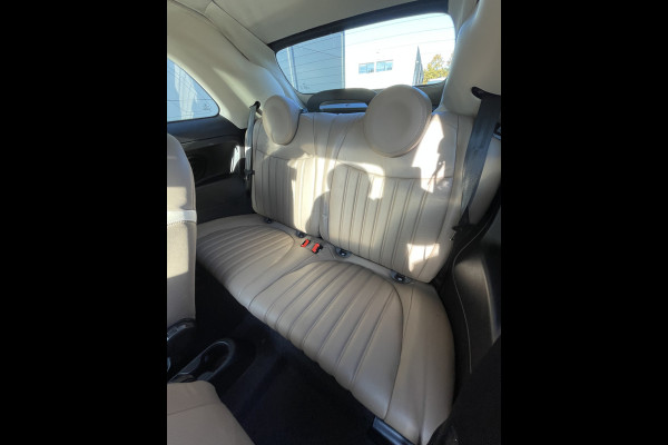 Fiat 500C 86pk Lounge (Navigatie - Leder - Stoelverwarming - Apple Carplay - Airco - Cruise Controle - 15"velgen)