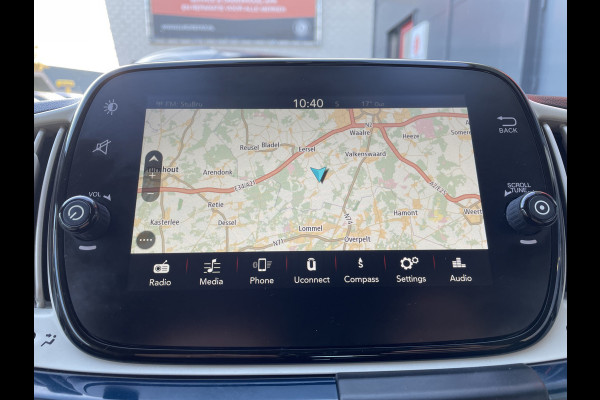 Fiat 500C 86pk Lounge (Navigatie - Leder - Stoelverwarming - Apple Carplay - Airco - Cruise Controle - 15"velgen)