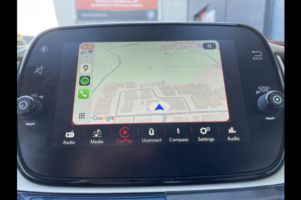 Fiat 500C 86pk Lounge (Navigatie - Leder - Stoelverwarming - Apple Carplay - Airco - Cruise Controle - 15"velgen)