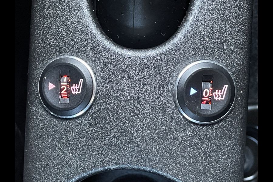 Fiat 500C 86pk Lounge (Navigatie - Leder - Stoelverwarming - Apple Carplay - Airco - Cruise Controle - 15"velgen)