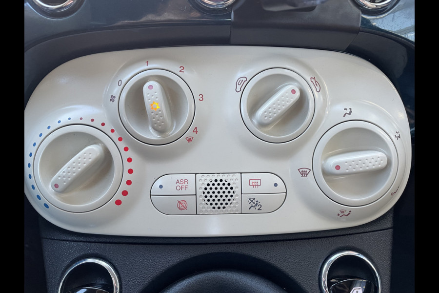 Fiat 500C 86pk Lounge (Navigatie - Leder - Stoelverwarming - Apple Carplay - Airco - Cruise Controle - 15"velgen)