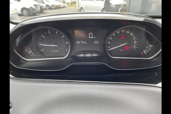 Peugeot 208 82pk Blue Lion (Airco - Navigatie - Apple Carplay - Parkeersensoren - Lichtmetalen velgen)