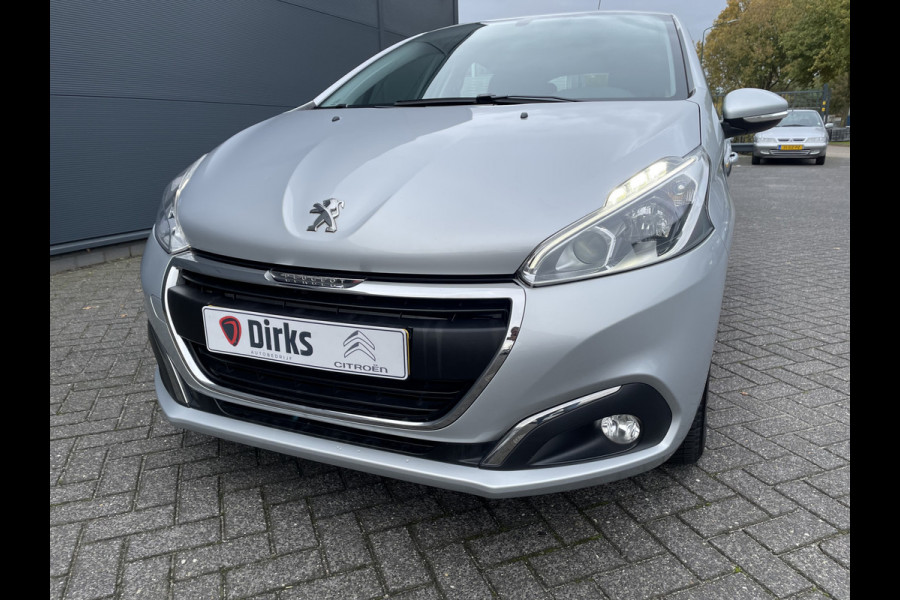 Peugeot 208 82pk Blue Lion (Airco - Navigatie - Apple Carplay - Parkeersensoren - Lichtmetalen velgen)