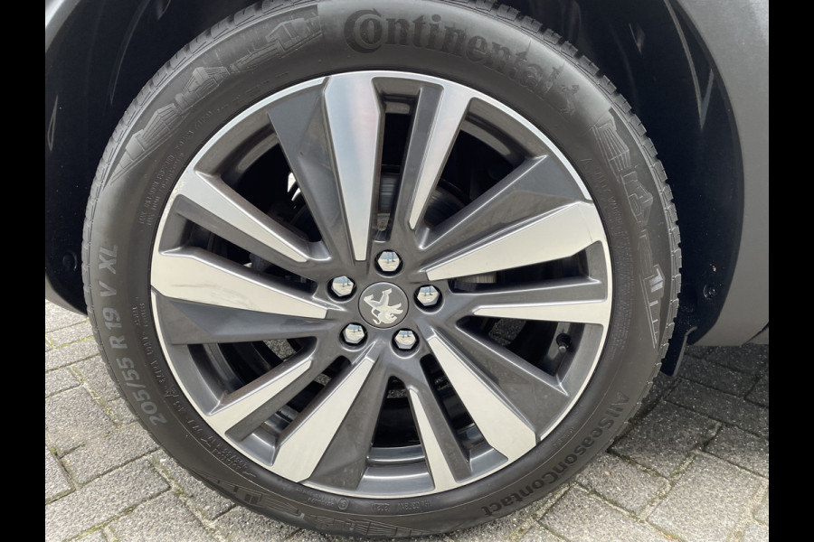 Peugeot 3008 180pk Allure Pack (Trekhaak - Leder - 360gr Camera - 19"- Navigatie - Automatische Airco - Apple Carplay)