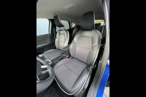 Renault Captur 90pk Intens (Trekhaak - Camera - Parkeersensoren V+A - Automatische Airco - LED - Keyless Entry - Navigatie)