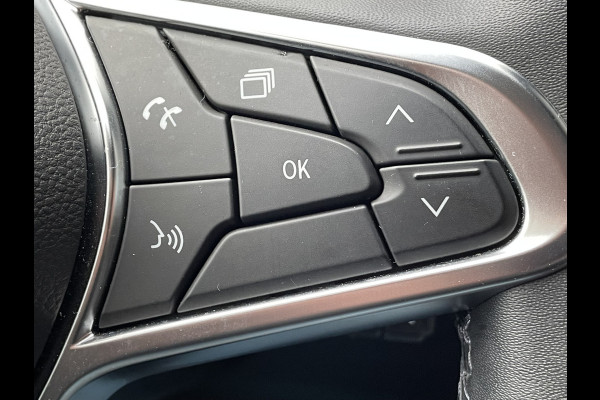 Renault Captur 90pk Intens (Trekhaak - Camera - Parkeersensoren V+A - Automatische Airco - LED - Keyless Entry - Navigatie)