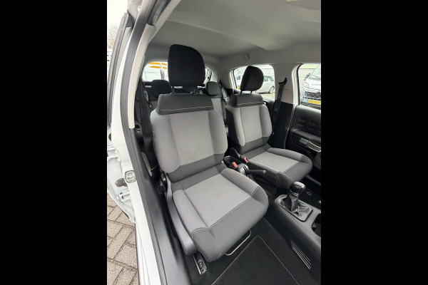 Citroën C3 82pk Feel (Automatische Airco - Apple Carplay - Navigatie - Parkeersensoren - Cruise Controle)