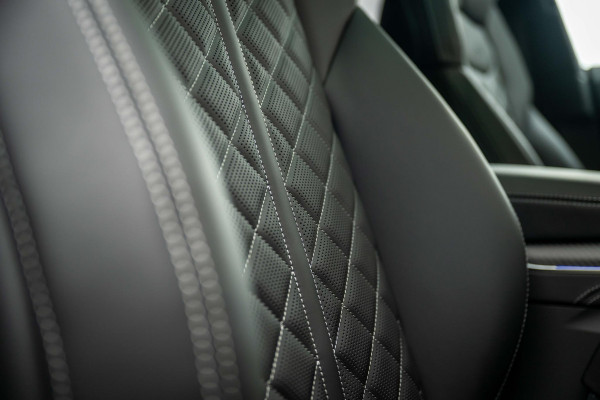 Audi Q8 60 TFSI e quattro S Competition B&O High-End 169k