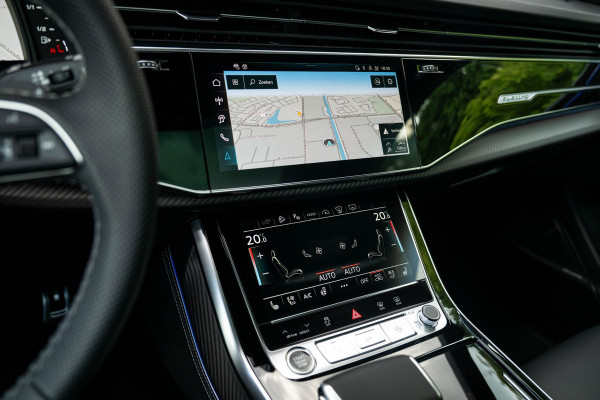 Audi Q8 60 TFSI e quattro S Competition B&O High-End 169k